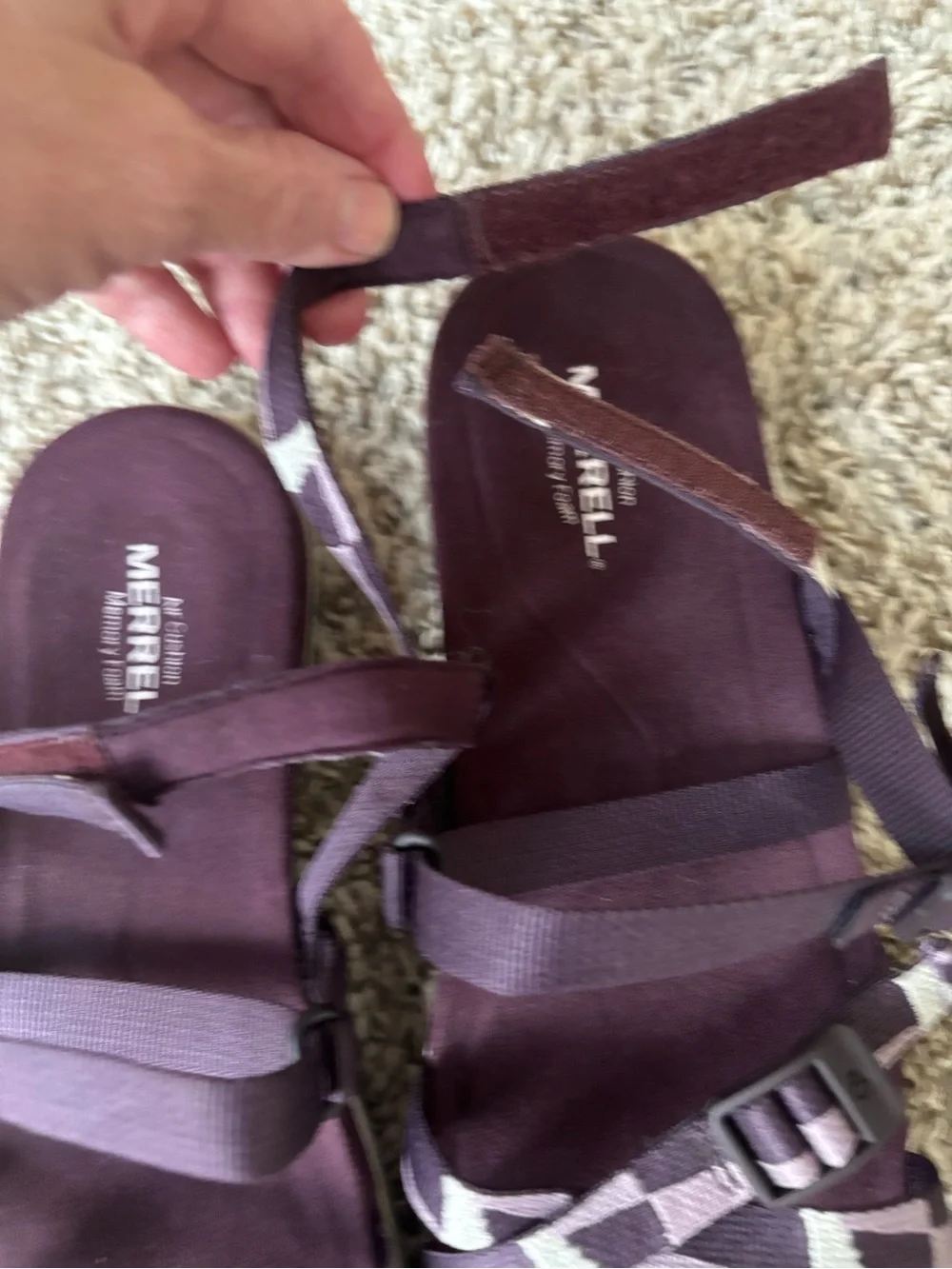 Merrell Women's burgundy district 3 Patterned Strap Outdoor Sandals nwot  sz 10